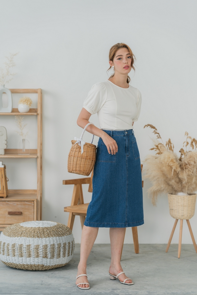 a line denim skirt outfit