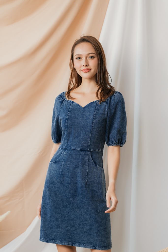 Winslet Sweetheart Neckline Denim Dress 