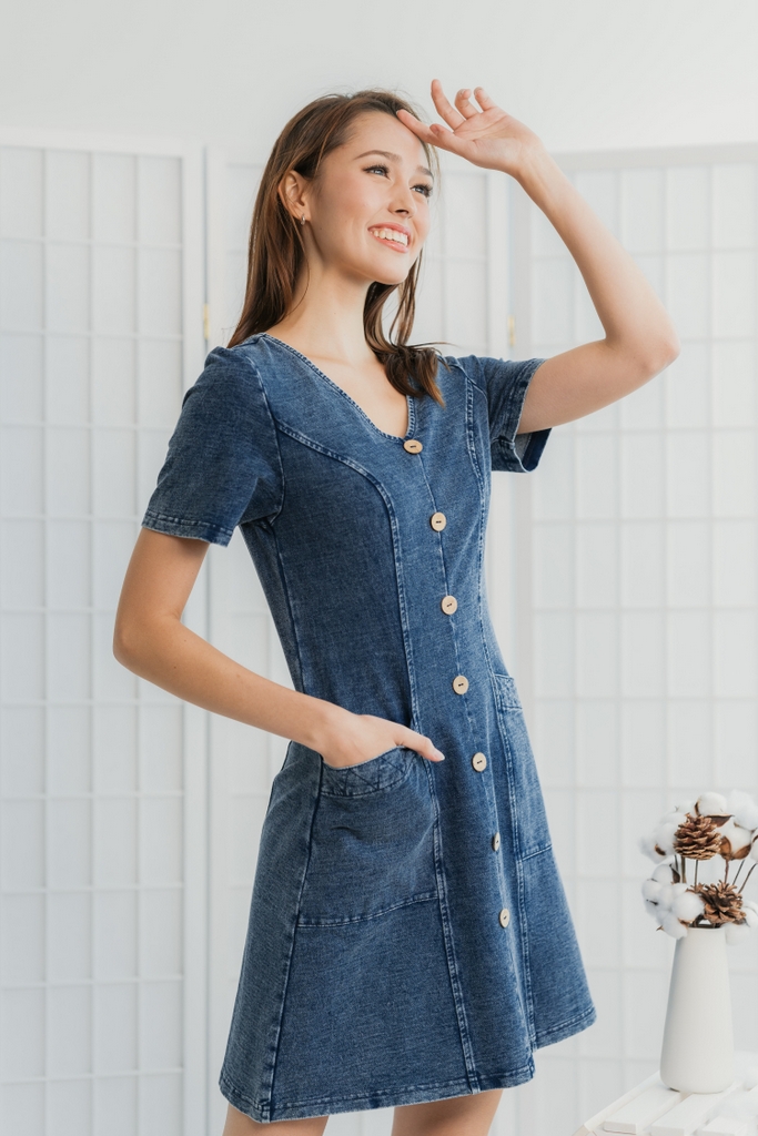 dresses jeans